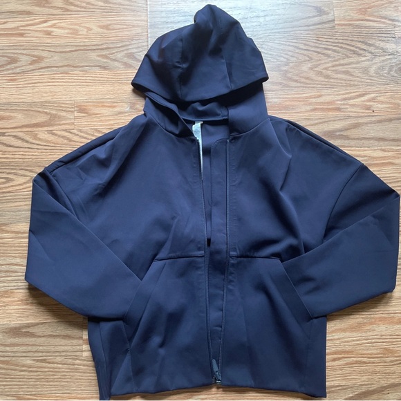 Lululemon Jacket - Picture 4 of 4